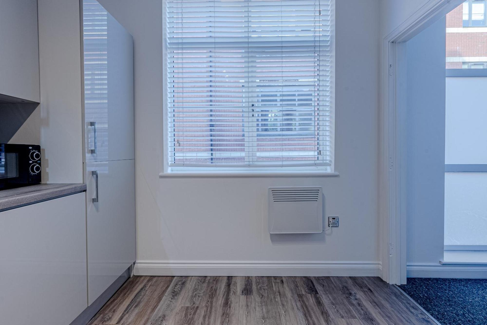 Stunning Three Bedroom Townhouse In The Jewellery Quarter, Birmingham City Centre Sleeps 5- Free Parking Экстерьер фото