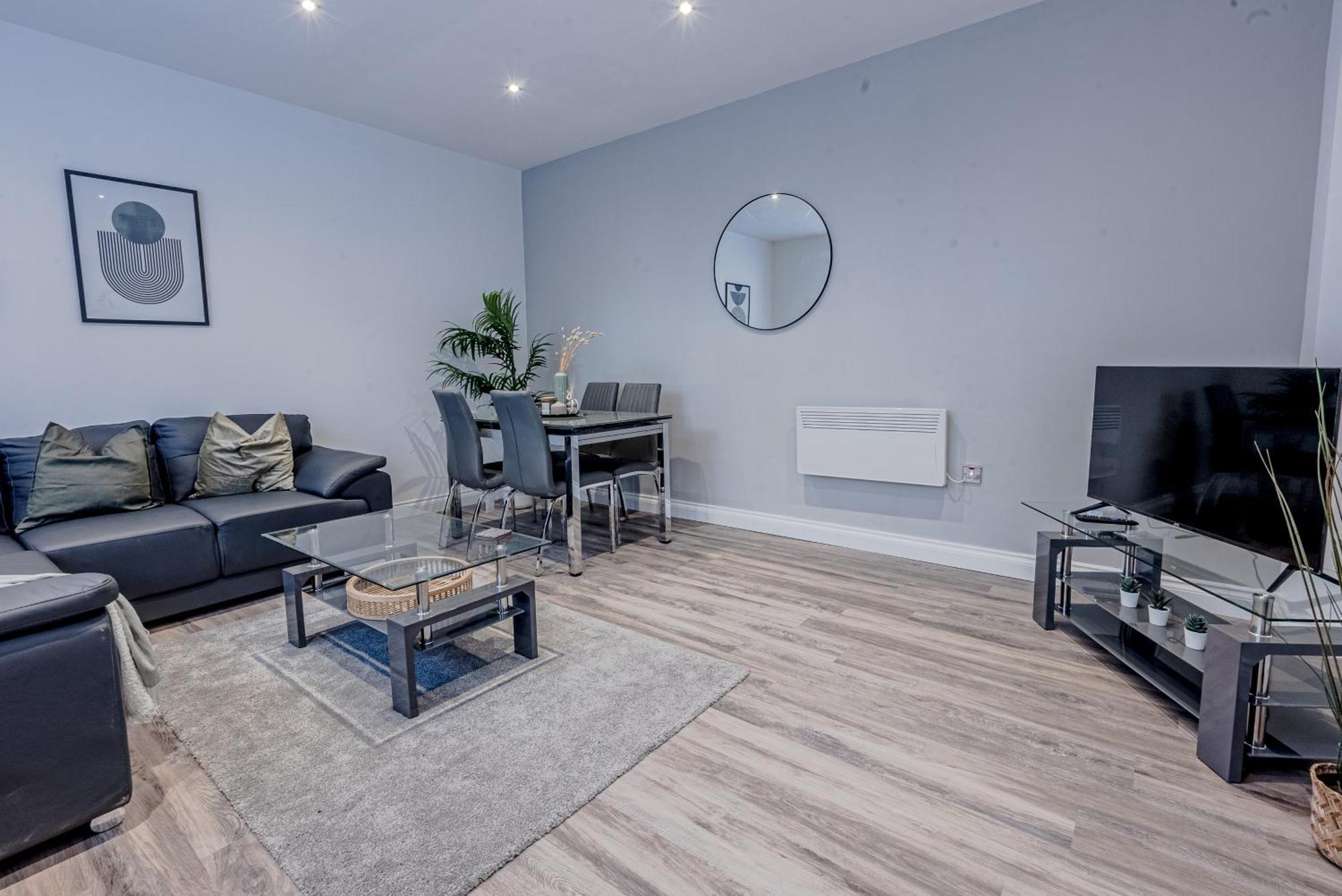 Stunning Three Bedroom Townhouse In The Jewellery Quarter, Birmingham City Centre Sleeps 5- Free Parking Экстерьер фото