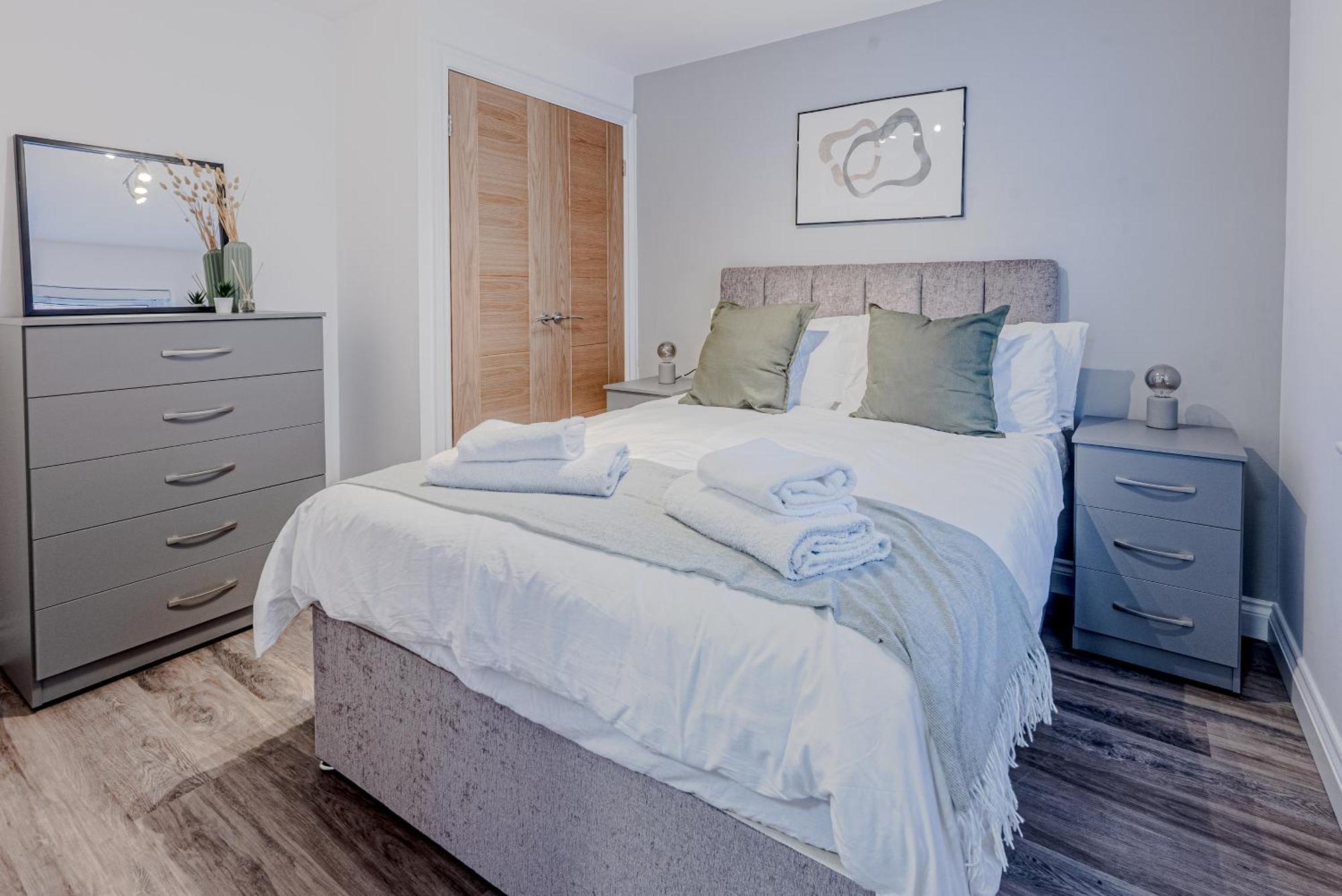 Stunning Three Bedroom Townhouse In The Jewellery Quarter, Birmingham City Centre Sleeps 5- Free Parking Экстерьер фото
