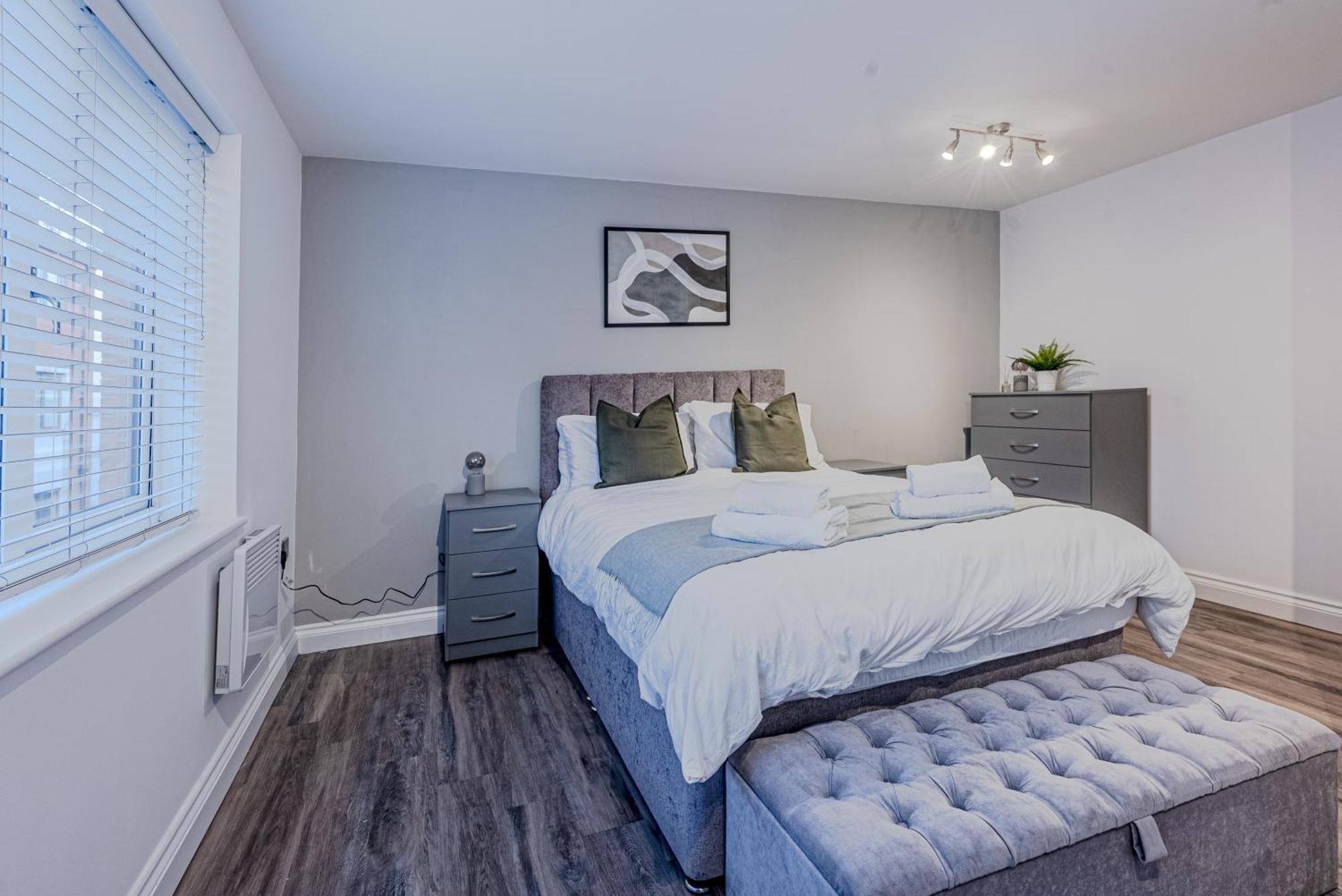 Stunning Three Bedroom Townhouse In The Jewellery Quarter, Birmingham City Centre Sleeps 5- Free Parking Экстерьер фото