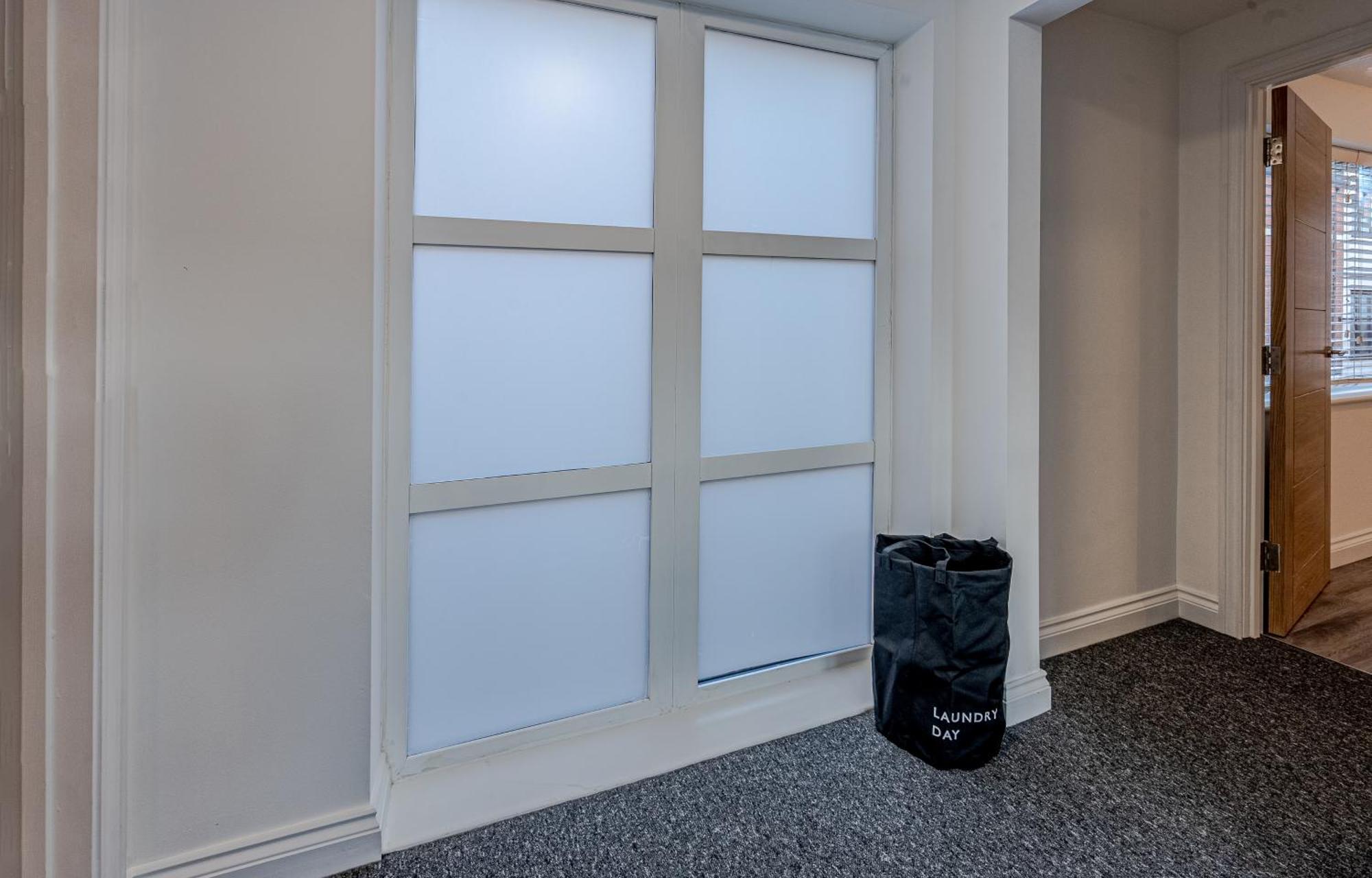 Stunning Three Bedroom Townhouse In The Jewellery Quarter, Birmingham City Centre Sleeps 5- Free Parking Экстерьер фото